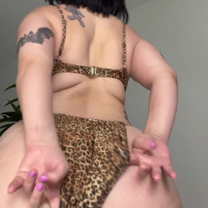 Video by haleyquinnla published on April 10,2023 06:51:00 - BestThots