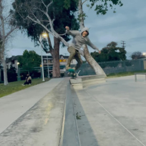 Video by skaterrboi published on April 12,2023 07:19:00 - BestThots