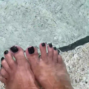 Video by sweetfeetsy published on July 4,2023 19:30:00 - BestThots