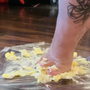Video by sweetfeetsy published on May 20,2023 06:17:00 - BestThots