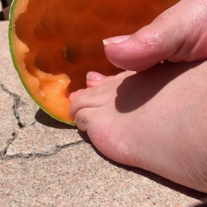 Video by sweetfeetsy published on March 19,2023 12:13:00 - BestThots
