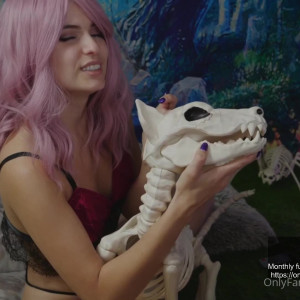 Video by angelika_rouge published on November 21,2023 09:29:03 - BestThots