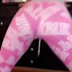 Video by bhadbhabie published on June 18,2023 19:22:00 - BestThots