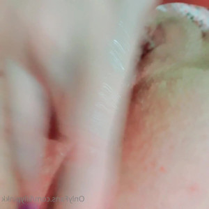 Video by lillypinkk published on April 5,2023 21:16:00 - BestThots