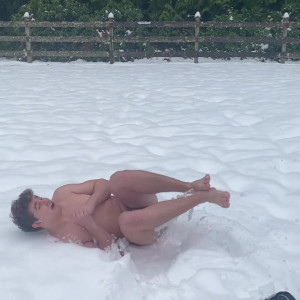 Video by johnnystonecb published on April 18,2023 11:08:00 - BestThots