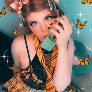 clairecatsby #4989258