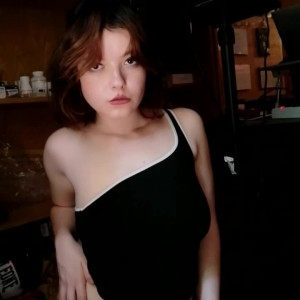 Video by pupadoll published on April 15,2023 23:41:00 - BestThots