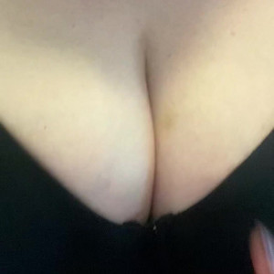 Video by maggiegreenlive published on August 21,2023 06:55:00 - BestThots