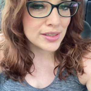Video by maggiegreenlive published on March 4,2023 09:51:00 - BestThots