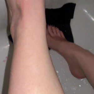 Video by waifufeetmilk published on June 4,2023 22:42:00 - BestThots