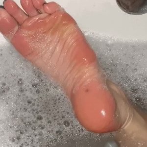 Video by waifufeetmilk published on May 26,2023 14:32:00 - BestThots