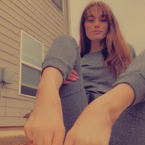 Video by waifufeetmilk published on March 30,2023 18:51:00 - BestThots