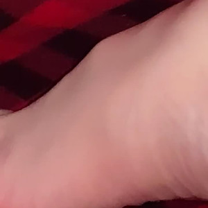 Video by waifufeetmilk published on April 18,2023 23:29:00 - BestThots
