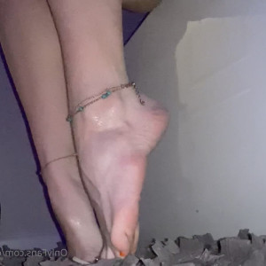Video by waifufeetmilk published on March 31,2023 01:14:00 - BestThots