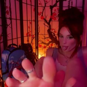 Video by waifufeetmilk published on May 27,2023 16:34:00 - BestThots