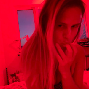 Video by baby_yona published on April 9,2023 18:13:00 - BestThots
