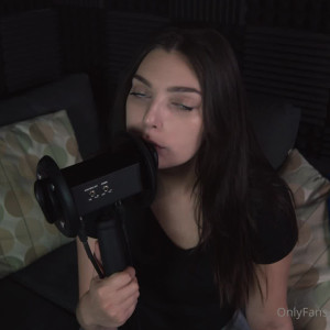 Video by theasmrcollection published on August 22,2023 03:33:51 - BestThots