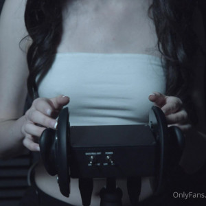 Video by theasmrcollection published on August 22,2023 03:49:53 - BestThots