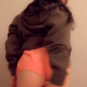 Video by theasmrcollection published on August 22,2023 04:01:34 - BestThots