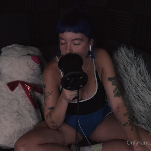 Video by theasmrcollection published on August 22,2023 04:48:49 - BestThots