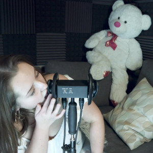 Video by theasmrcollection published on August 22,2023 05:27:35 - BestThots