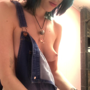 Video by tinyrealhuman published on July 25,2023 22:16:00 - BestThots