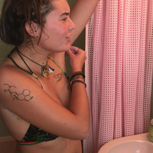 Video by loserlexxx published on March 21,2023 13:35:00 - BestThots