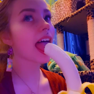 Video by queen_egirl27 published on August 5,2023 15:20:00 - BestThots