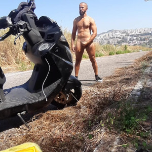 Video by bigdick-selfsuck published on April 18,2023 13:29:00 - BestThots
