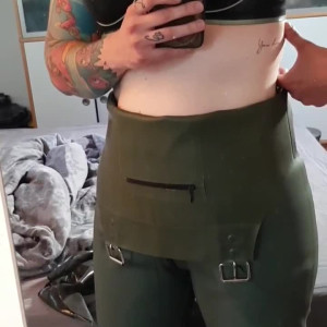 Video by heavyrubberette published on March 23,2023 19:36:00 - BestThots