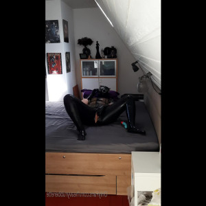 heavyrubberette #3867669