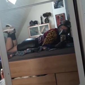 Video by heavyrubberette published on May 31,2023 16:16:00 - BestThots