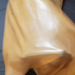 Video by heavyrubberette published on May 19,2023 17:53:00 - BestThots