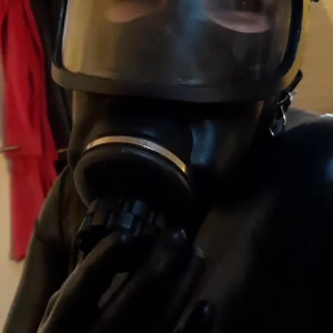 Video by heavyrubberette published on June 23,2023 14:21:00 - BestThots