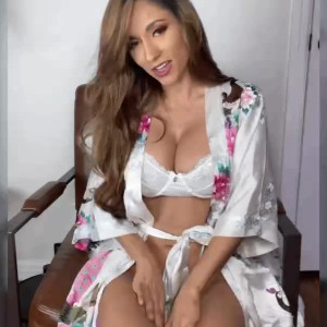 Video by reenaskyvip published on August 22,2023 09:51:31 - BestThots