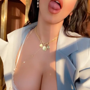 Video by reenaskyvip published on August 22,2023 09:54:53 - BestThots