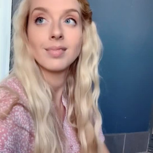Video by boobsandthings published on March 28,2023 09:55:00 - BestThots