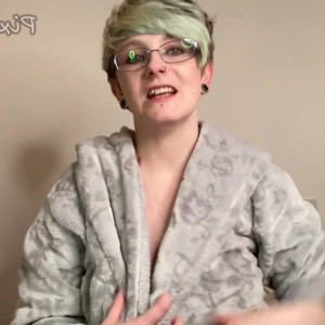 Video by pixiegirlcam published on May 21,2023 20:35:00 - BestThots