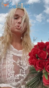 Video by zoieburgher published on January 23,2025 05:01:08 - BestThots