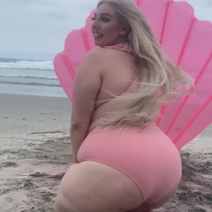 Video by pixiechickxoxo published on June 14,2023 11:41:00 - BestThots