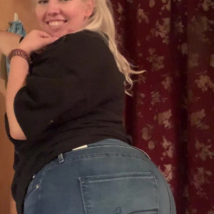 Video by pixiechickxoxo published on April 14,2023 08:49:00 - BestThots