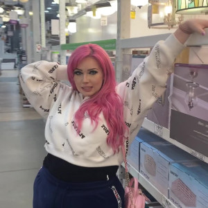 Video by pixiechickxoxo published on July 7,2023 14:33:00 - BestThots