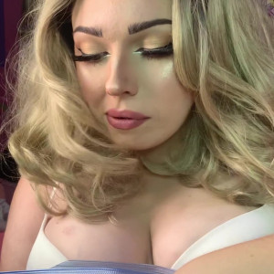 Video by pixiechickxoxo published on April 14,2023 07:46:00 - BestThots