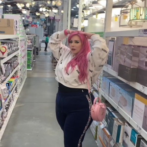 Video by pixiechickxoxo published on April 20,2023 19:48:00 - BestThots
