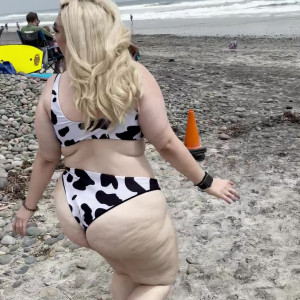 Video by pixiechickxoxo published on July 25,2023 04:04:00 - BestThots