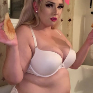 Video by pixiechickxoxo published on July 10,2023 23:23:00 - BestThots
