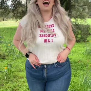 Video by pixiechickxoxo published on April 15,2023 19:10:00 - BestThots