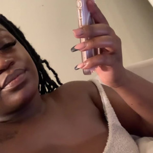 Video by queenmelaninsdungeonn published on April 15,2023 09:00:00 - BestThots