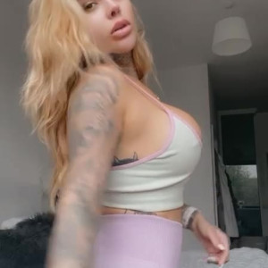 Video by giaxclarke published on April 15,2023 00:23:00 - BestThots