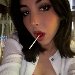 alexbree #5170723